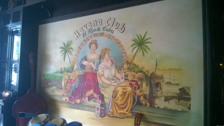 havana club wall