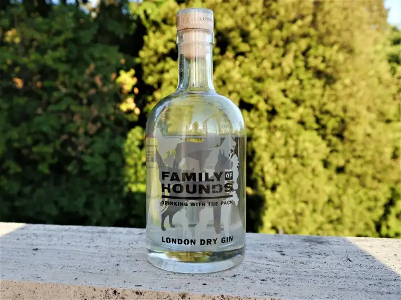 A gin bottle