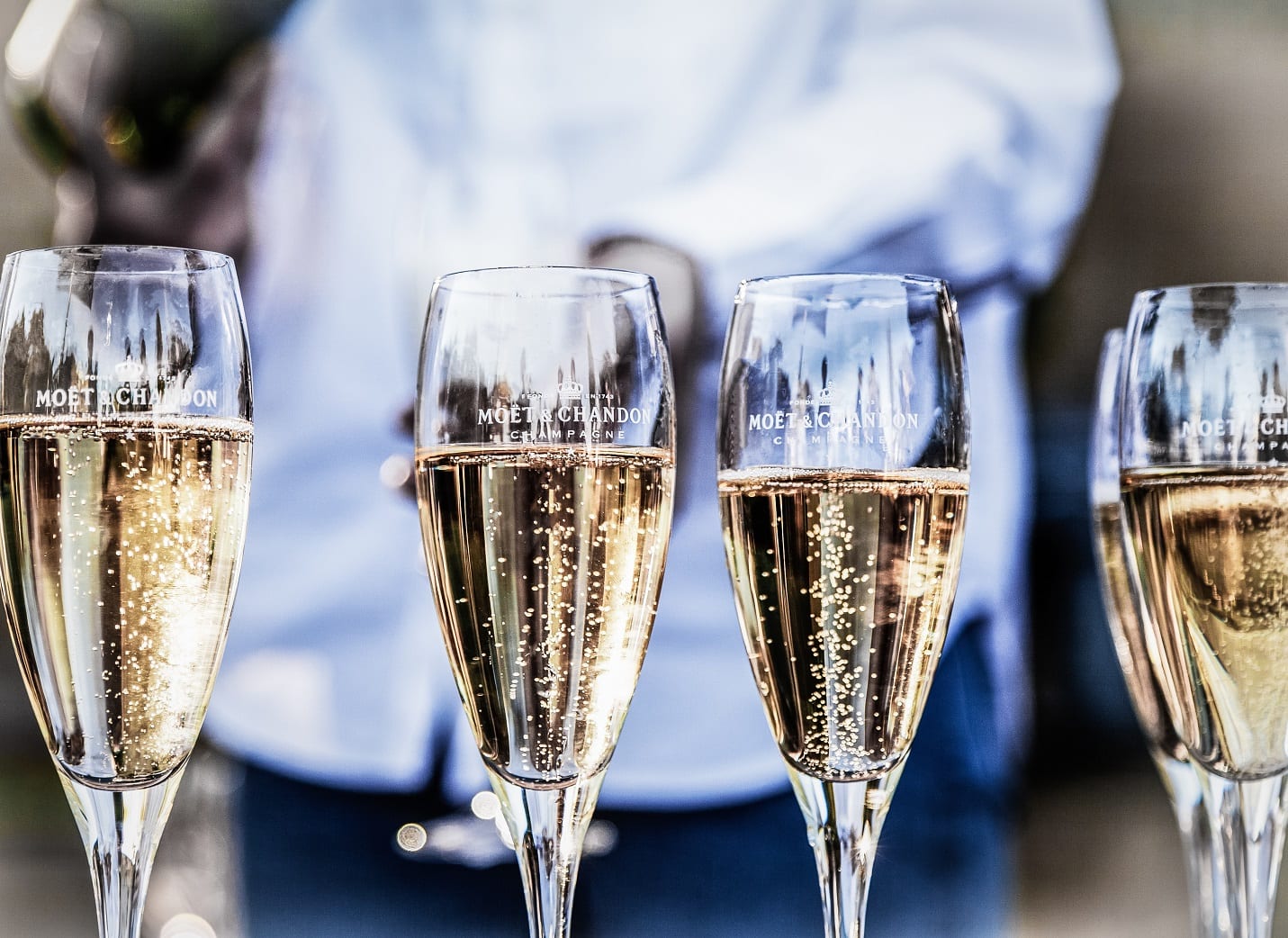 champagne flutes
