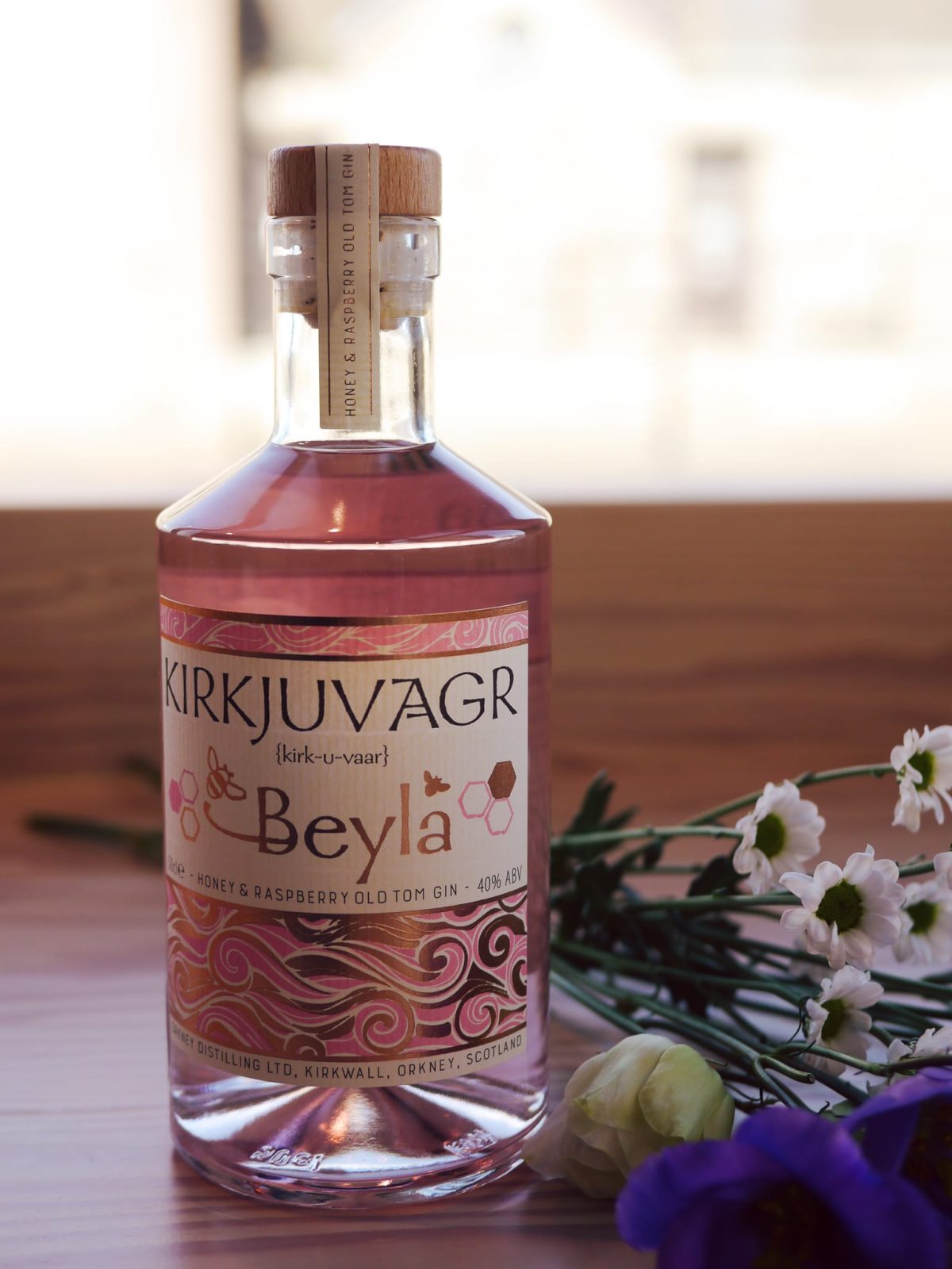 Beyla raspberry and honey gin