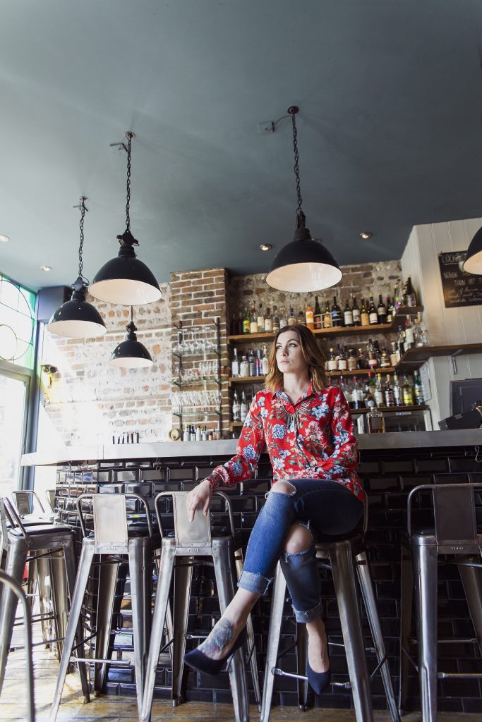 Inka in a bar