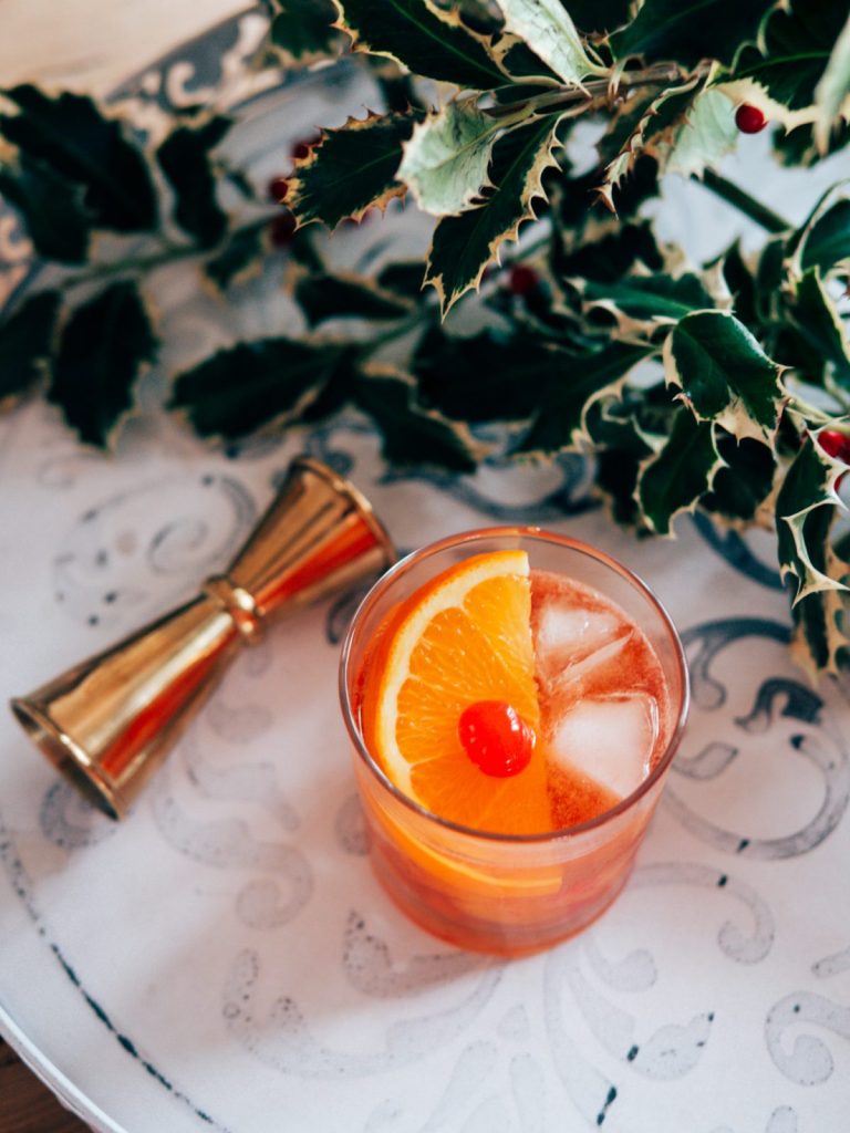 cocktails for 70s themed party