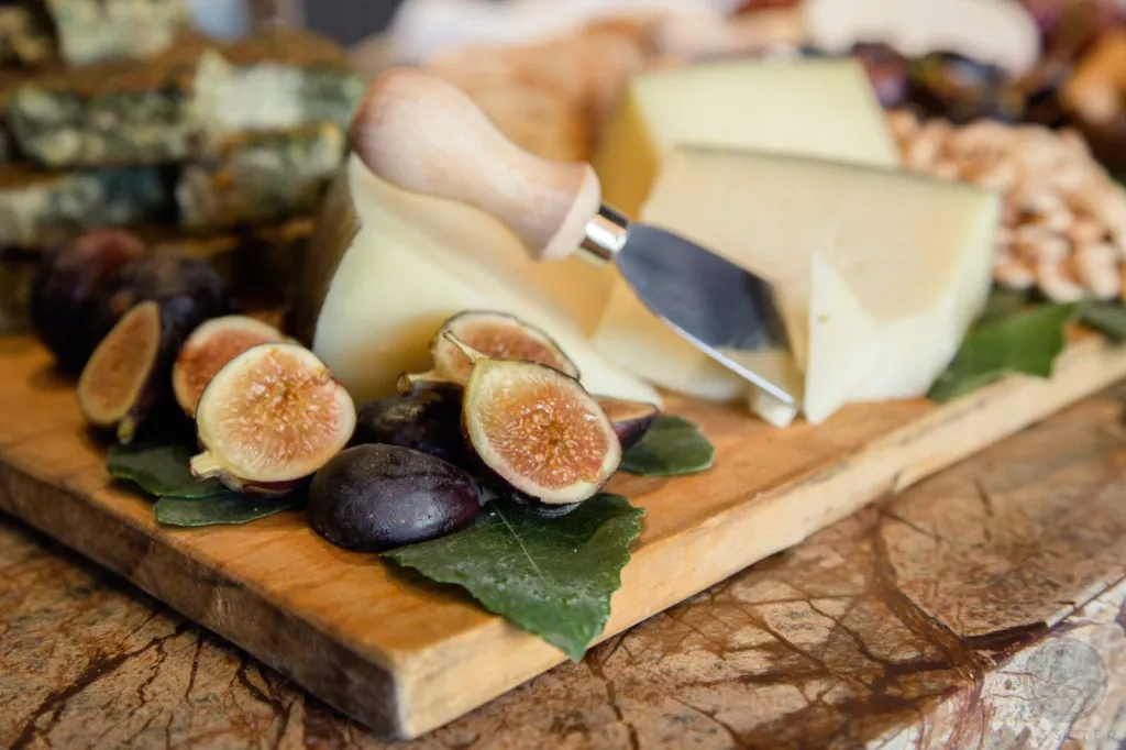 cheeseboard with figs