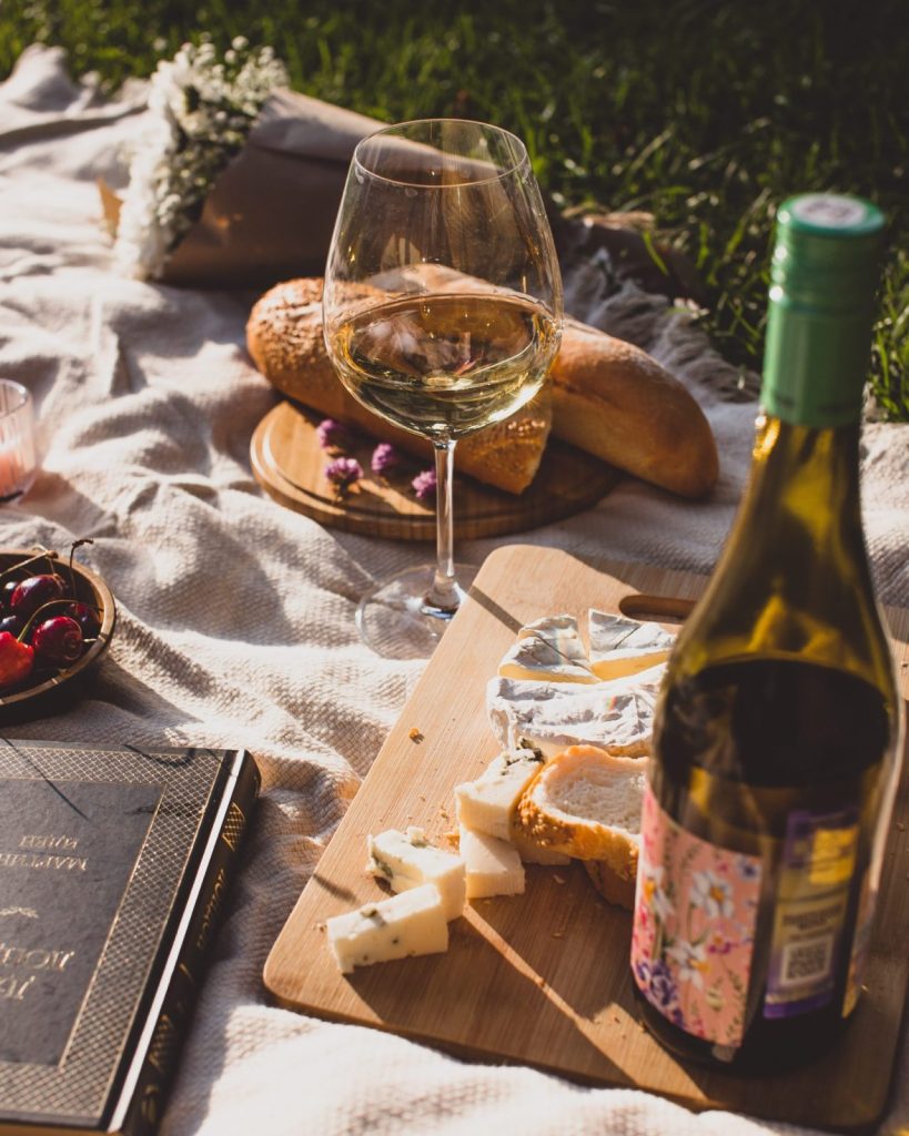wine and cheese picnic set up