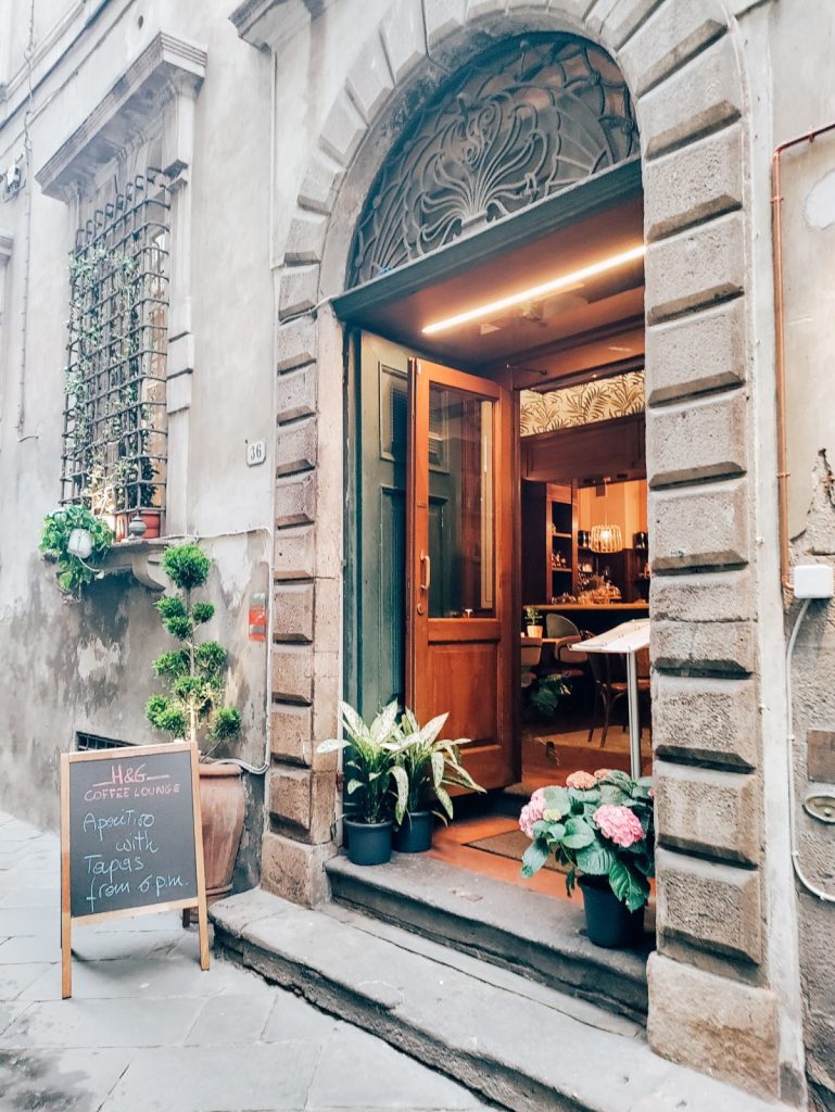 aperitivo in Lucca