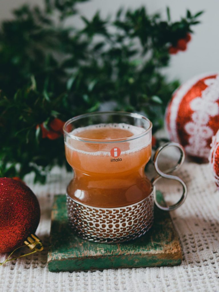 apple and cranberry toddy