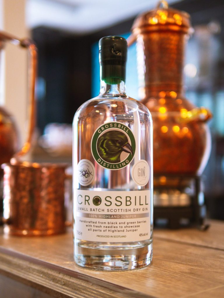 Crossbill green juniper gin