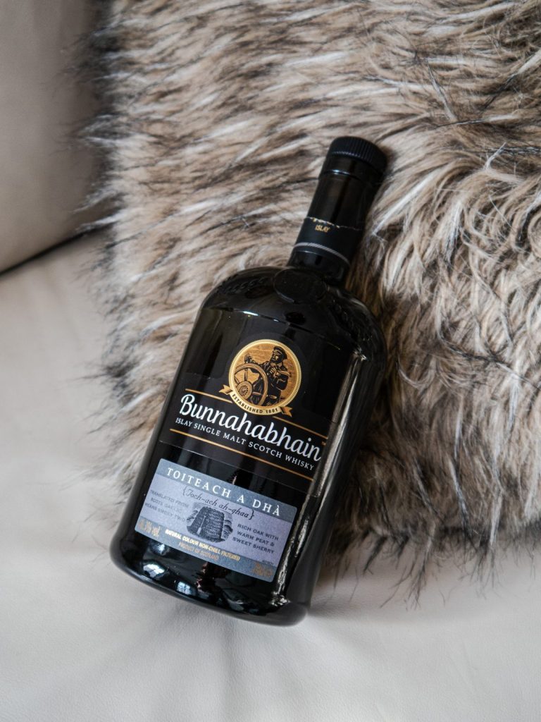 Bunnahabhain single malt scotch whisky