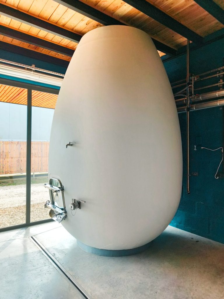Egg shaped fermentation tank