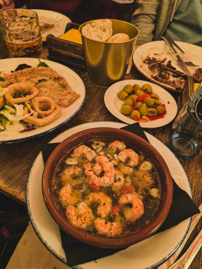 Garlic prawns tapas