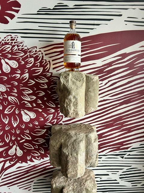Lindores Abbey bottle design inspiration