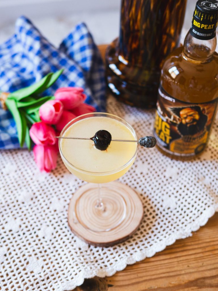 Peated whisky cocktail with Big Peat