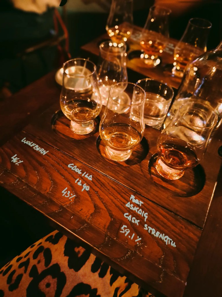 whisky flight in a whisky bar in florence