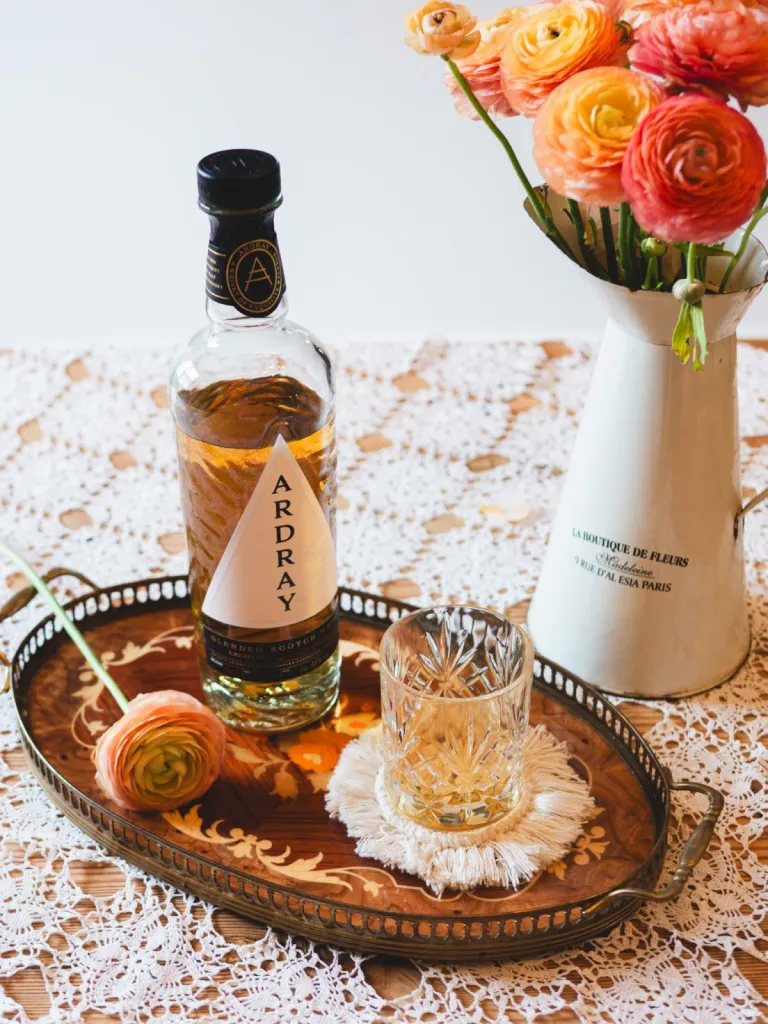 Ardray blended scotch whisky served in a crystal tumbler.